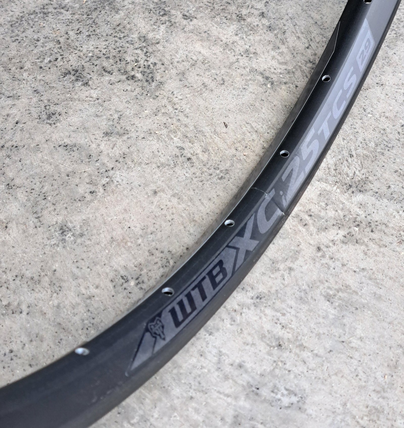 WTB XC i25 29 TCS Rim 32 hole Black PV